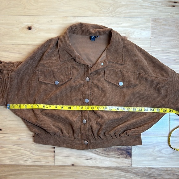 Windsor Brown Crop Corduroy Light Coat | Size Large - Picture 2 of 8